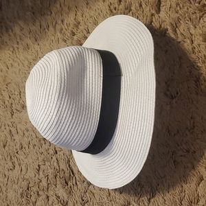 Beach hat